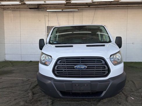Used 2016 Ford Transit 150 XL image 4