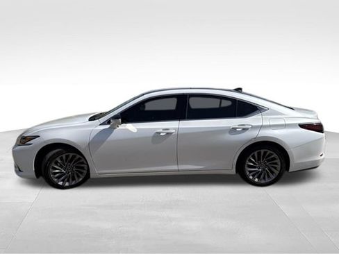 Used 2024 Lexus ES 350 w/ Technology Package FWD image 4