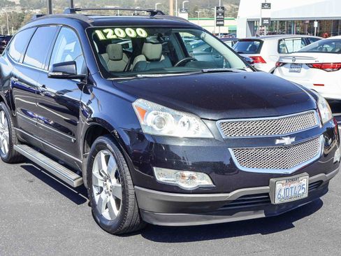 Used 2009 Chevrolet Traverse LTZ AWD/4WD image 20