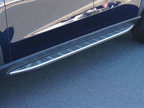 Used 2022 Mercedes-Benz GLS 450 4MATIC image 11