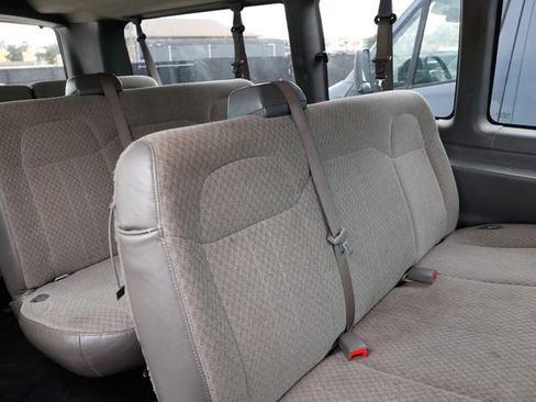 Used 2018 Chevrolet Express 3500 LT w/ LT Preferred Equipment Group image 25