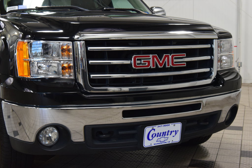 Used 2012 GMC Sierra 1500 SLT w/ SLT Convenience Package AWD/4WD image 13