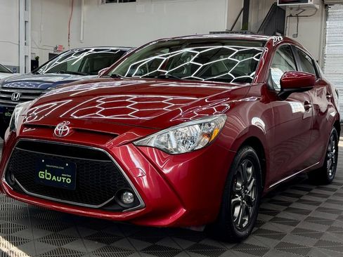 Used 2019 Toyota Yaris LE FWD image 1