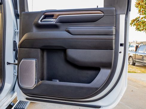 Used 2024 Chevrolet Silverado 3500 High Country w/ High Country Premium Package image 38