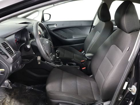 Used 2018 Kia Forte LX FWD image 14