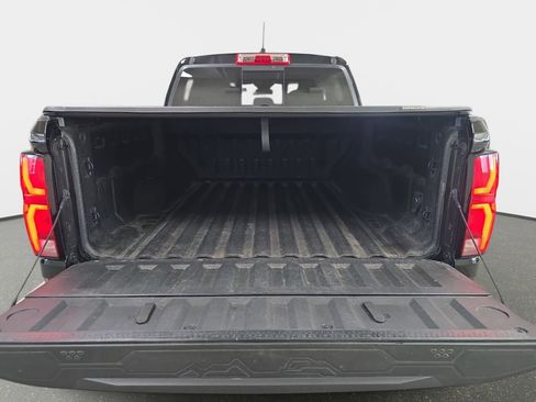 Used 2024 Chevrolet Colorado ZR2 w/ Technology Package image 26