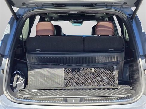 Used 2025 Kia Telluride SX Prestige image 15