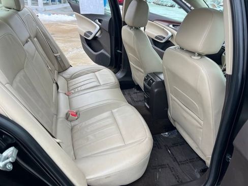 Used 2015 Buick Regal Premium image 18