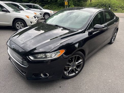 Used 2016 Ford Fusion Titanium FWD image 1