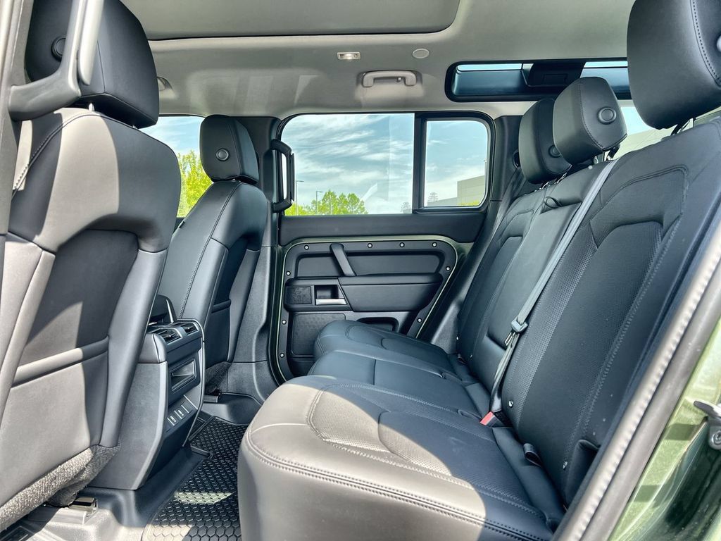 New 2026 Land Rover Defender 110 S AWD/4WD image 15