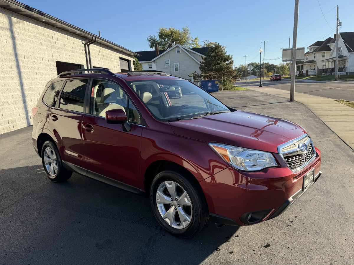 Used 2016 Subaru Forester 2.5i Limited AWD/4WD image 6