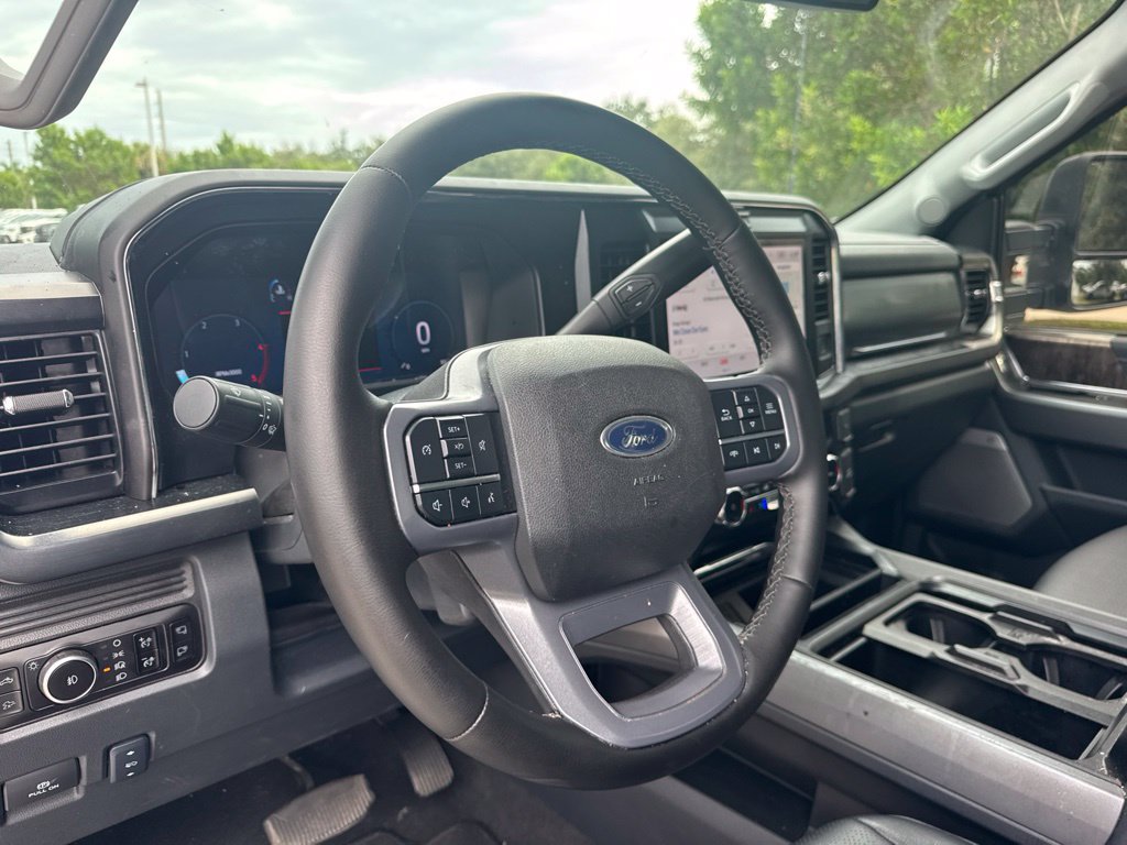 Used 2026 Ford F250 Lariat AWD/4WD image 9