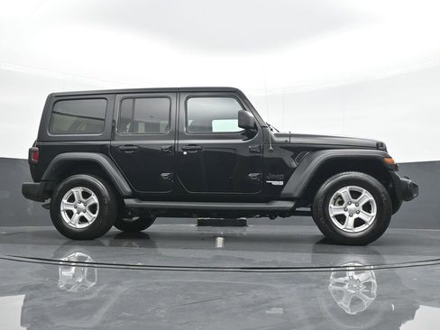 Used 2021 Jeep Wrangler Unlimited Sport image 22