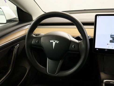 Used 2022 Tesla Model 3 Long Range AWD/4WD image 14