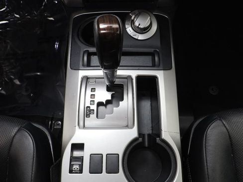 Used 2023 Toyota 4Runner Limited AWD/4WD image 13