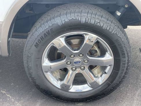 Used 2019 Ford F150 Lariat w/ Equipment Group 502A Luxury RWD image 9