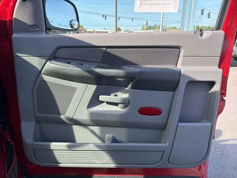 Used 2007 Dodge Ram 1500 Truck ST w/ SXT Group image 17