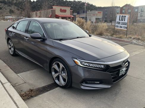 Used 2018 Honda Accord Touring image 7