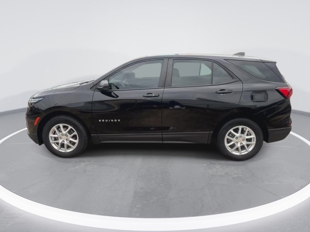 Used 2023 Chevrolet Equinox LS FWD image 5