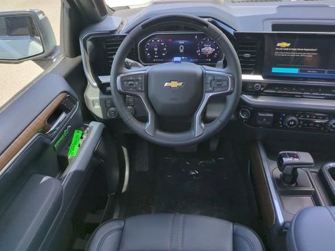 New 2026 Chevrolet Silverado 1500 High Country AWD/4WD image 16