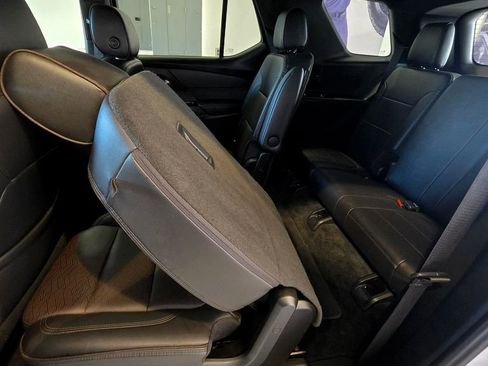 Used 2023 Chevrolet Traverse High Country AWD/4WD image 56