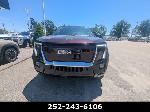 Used 2025 GMC Sierra EV Denali AWD/4WD image 2