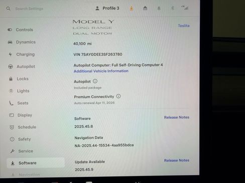 Used 2025 Tesla Model Y Long Range image 11