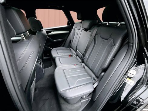 Used 2025 Audi Q5 2.0T Premium w/ Convenience Plus Package image 22