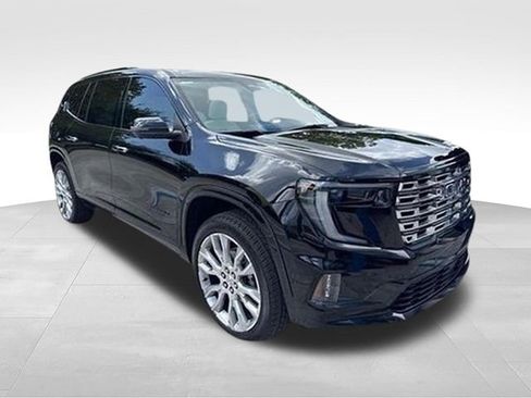 Used 2024 GMC Acadia Denali w/ Super Cruise Package FWD image 3