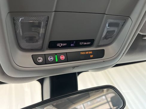 Used 2019 Chevrolet Equinox LS FWD image 16
