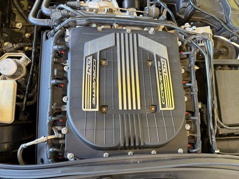 Used 2016 Chevrolet Corvette Z06 w/ 3LZ Preferred Equipment Group image 47