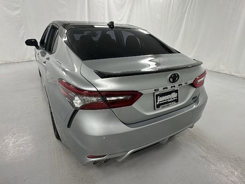 Used 2021 Toyota Camry XSE image 5