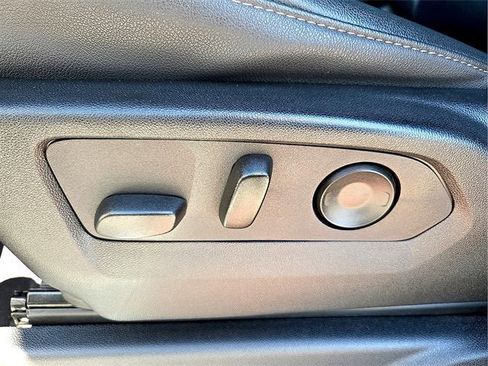 Used 2024 Chevrolet Tahoe LT image 18