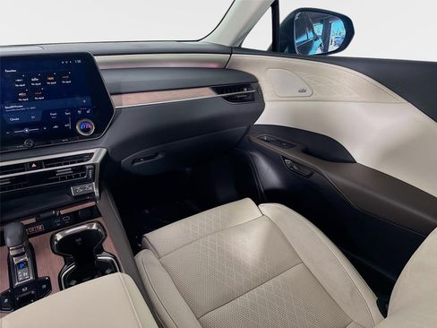 Used 2023 Lexus RX 350 FWD w/ Cold Area Package image 26