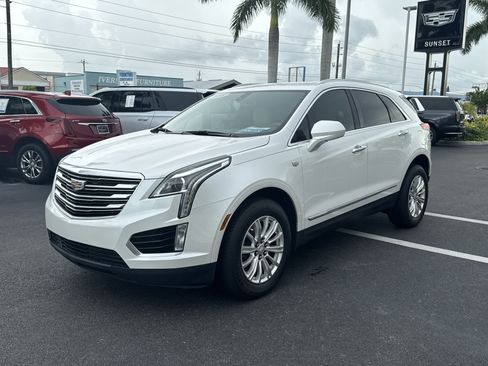 Used 2018 Cadillac XT5 Premium Luxury FWD image 8