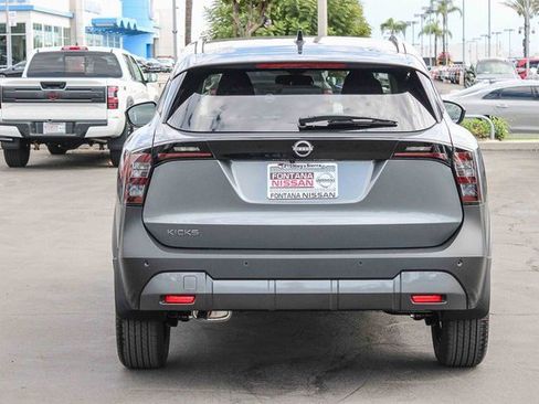 New 2026 Nissan Kicks SV image 6