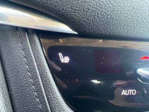 Used 2019 Cadillac XT5 Luxury image 26