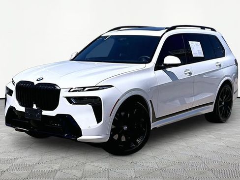 Used 2023 BMW X7 xDrive40i w/ Executive Package AWD/4WD image 1