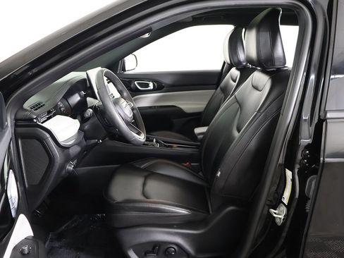 Used 2024 Jeep Compass Limited w/ Sun and Sound Group AWD/4WD image 30