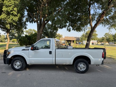 Used 2015 Ford F250 XL w/ Power Equipment Group image 1