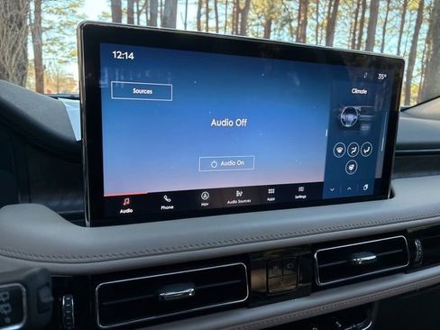 Certified 2022 Lincoln Nautilus Reserve w/ Equipment Group 202A image 31