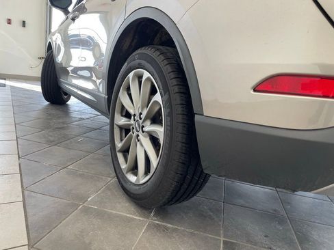 Used 2021 Lincoln Corsair AWD w/ Premium Package image 18