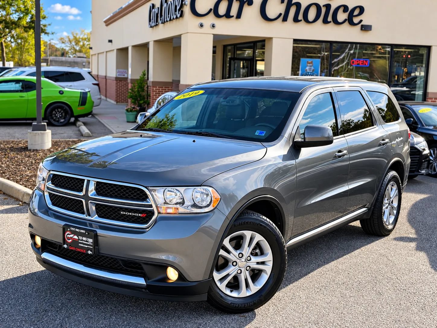 Used 2012 Dodge Durango SXT AWD/4WD image 2