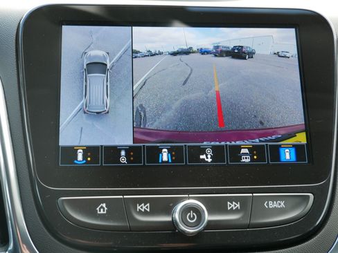 Used 2023 Chevrolet Equinox Premier AWD/4WD image 27