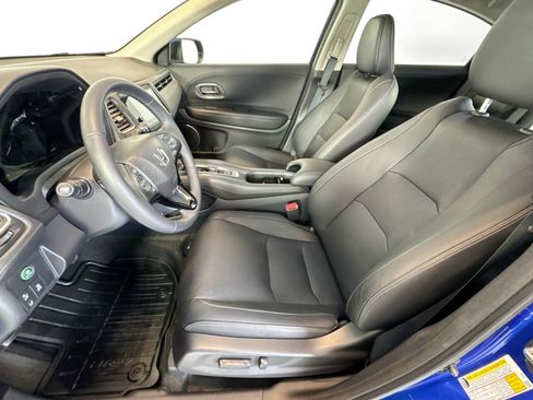 Used 2019 Honda HR-V Touring image 19