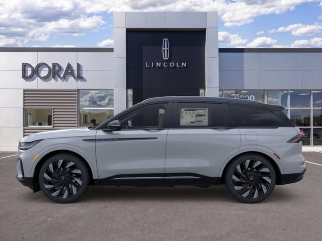 New 2026 Lincoln Nautilus Reserve w/ Jet Appearance Package AWD/4WD image 3