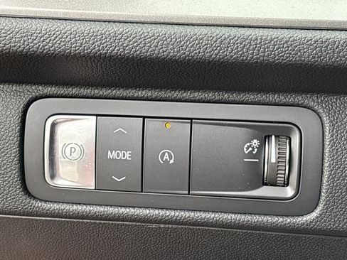 New 2026 Chevrolet Traverse LT w/ Sun and Wheel Package FWD image 20