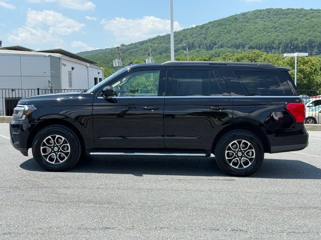 Used 2022 Ford Expedition XLT AWD/4WD image 11