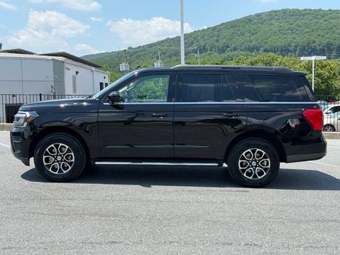 Used 2022 Ford Expedition XLT AWD/4WD image 11