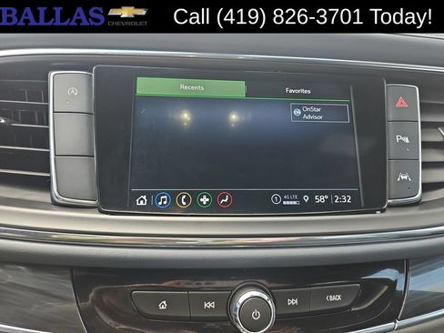 Used 2022 Buick Enclave Essence w/ Sport Touring Edition FWD image 14